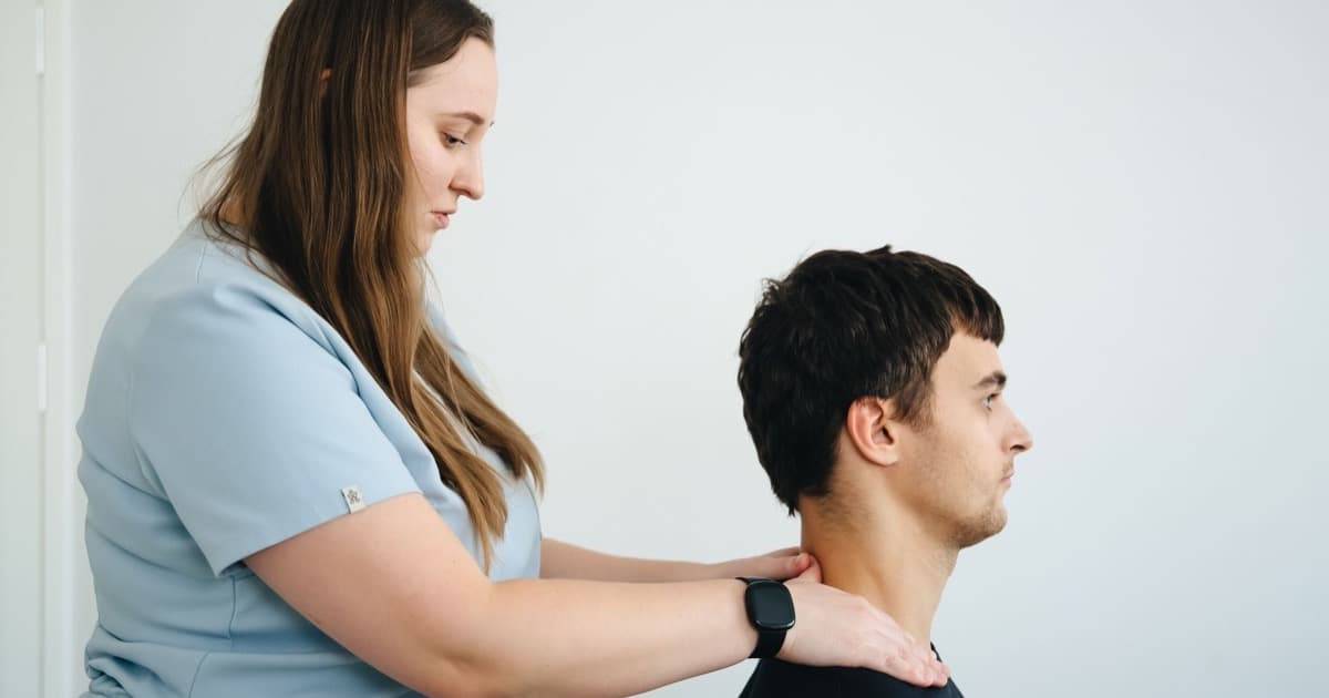 Faszientherapie bei Nackenschmerzen: Was wirklich hilft
